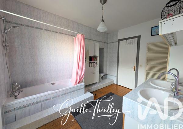 Maison à vendre 7 pièces 170 m² Besançon