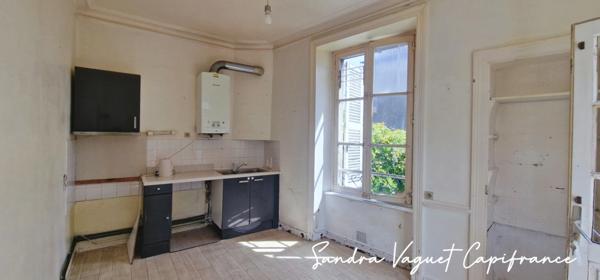 Appartement 4 pièces divisable en 2 studios Hyper centre PONTIVY (56)