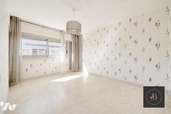 Appartement F4 avec garage 