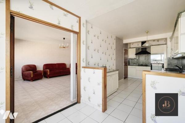 Appartement F4 avec garage 