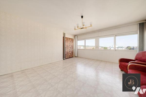 Appartement F4 avec garage 