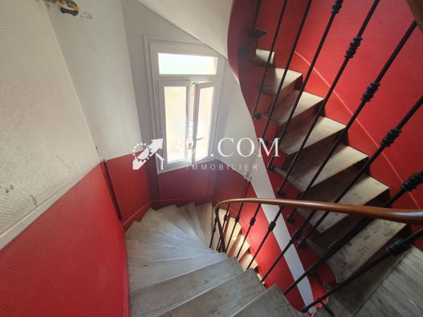 Appartement
                                                                                                                                                                                                                                                                                                                        2 pièce(s)                                                                                                                                                                                                          1 chambre(s)                                                                                                                                                                                                          45.55  m²