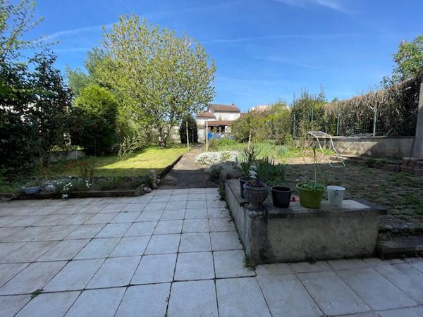 Immeuble 8 pièces - 148 m²