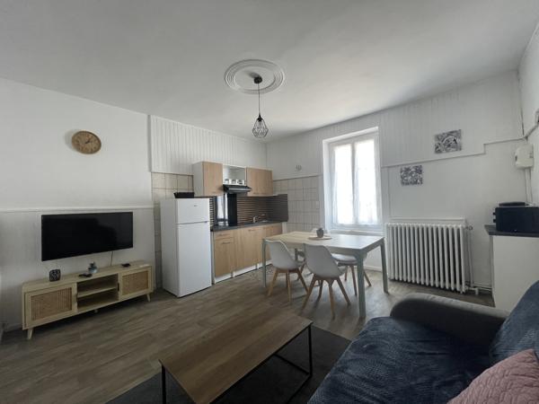 Immeuble 8 pièces - 148 m²