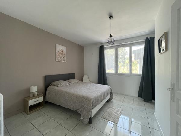 Immeuble 8 pièces - 148 m²
