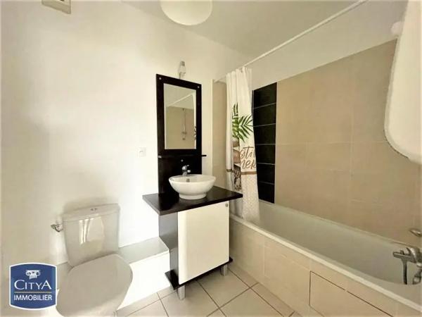 Appartement à louer 2 pièces 41.48m² Clermont-Ferrand (63000)