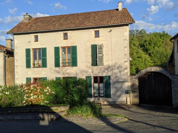 Maison 262m2 avec piscine à Marcay