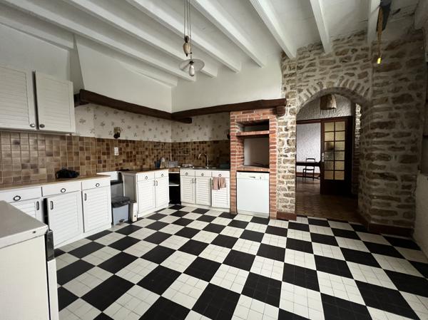 Maison 262m2 avec piscine à Marcay