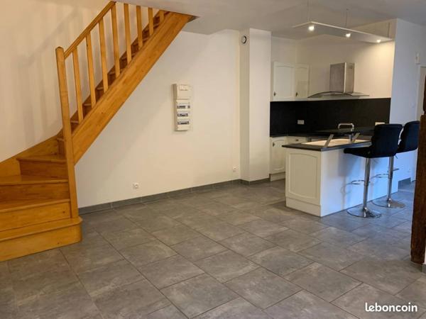 Appartement à vendre 3 pièces REVEL (31)