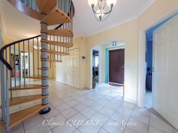 Maison à Dieppe, 76200 - 8 pièces 207m²