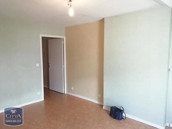 Appartement à louer 2 pièces 43m² Blois (41000)
