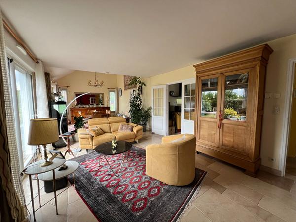 Maison Franqueville Saint Pierre 8 pièce(s) 186.50 m2