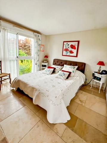 Maison Franqueville Saint Pierre 8 pièce(s) 186.50 m2