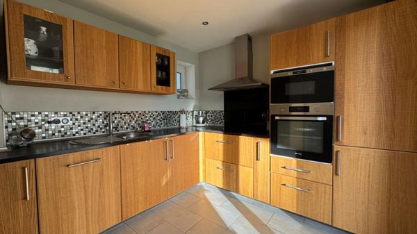 Maison - 5 pièces - 88 m²