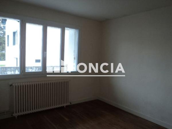 Location Appartement 3 pièces 73.66 m² - 8 RUE GUSTAVE FLAUBERT Niort 79000