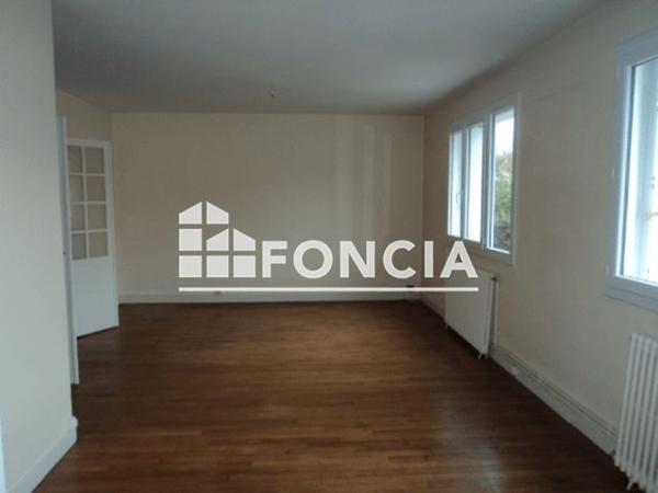 Location Appartement 3 pièces 73.66 m² - 8 RUE GUSTAVE FLAUBERT Niort 79000