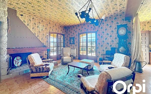 Maison à vendre    5 pièces •  Sotta