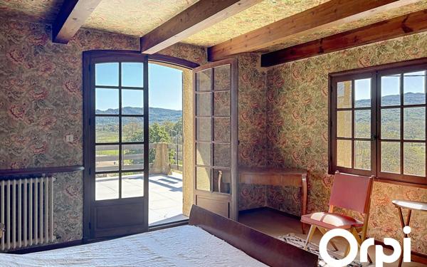 Maison à vendre    5 pièces •  Sotta