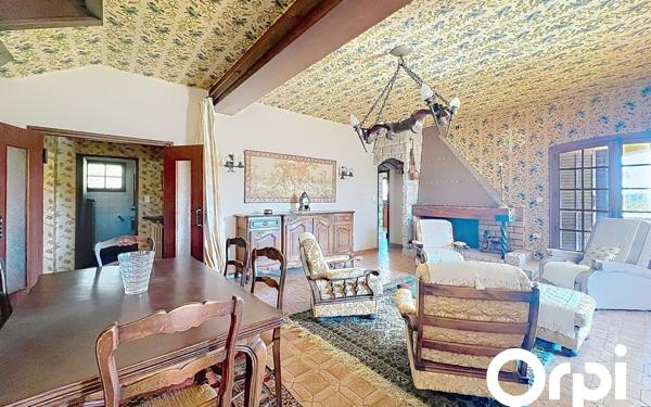 Maison à vendre    5 pièces •  Sotta