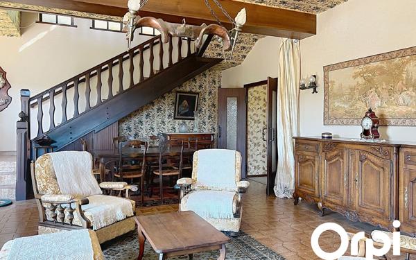 Maison à vendre    5 pièces •  Sotta