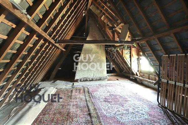 A seulement 5 km de Bernay, à la campagne dans un petit hameau .