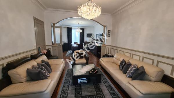Maison Rosny Sous Bois 7 pièce(s) 158.65 m2