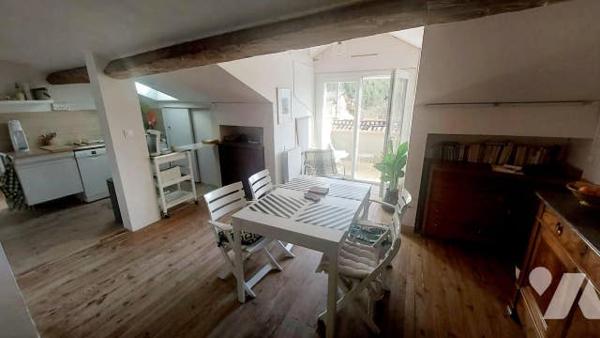 maison de ville rénovée avec 3 appartements et terrasse