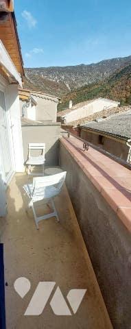 maison de ville rénovée avec 3 appartements et terrasse