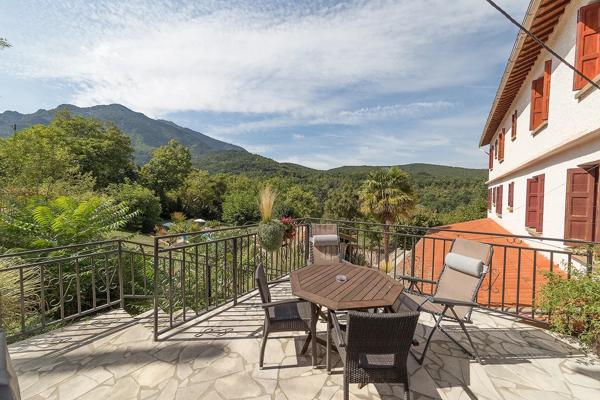 PROPRIETE AVEC GITES ET CHAMBRES D’HOTES SUR 8000M², ENTRE MER ET MONTAGNE