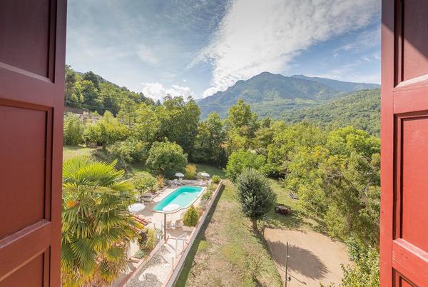 PROPRIETE AVEC GITES ET CHAMBRES D’HOTES SUR 8000M², ENTRE MER ET MONTAGNE