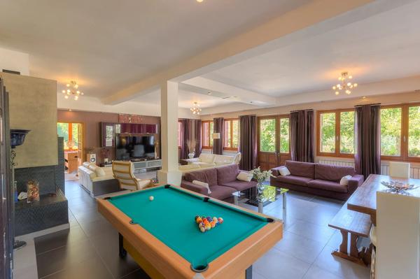PROPRIETE AVEC GITES ET CHAMBRES D’HOTES SUR 8000M², ENTRE MER ET MONTAGNE