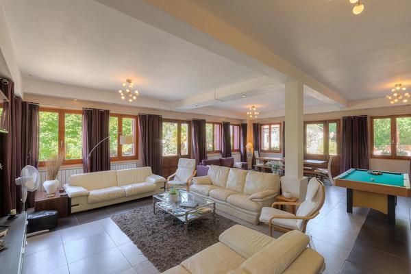 PROPRIETE AVEC GITES ET CHAMBRES D’HOTES SUR 8000M², ENTRE MER ET MONTAGNE