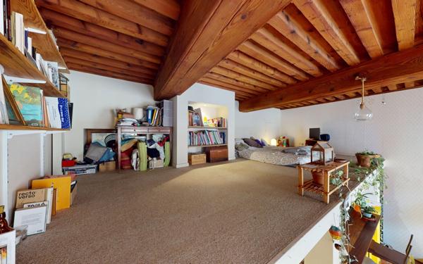 Appartement à vendre    2 pièces • 57,07 m2 Lyon 1