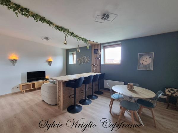 Appartement rénové - 2 pièces - BERGERAC (24) - parking intérieur sécurisé - ascenseur - cave