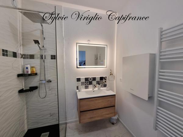 Appartement rénové - 2 pièces - BERGERAC (24) - parking intérieur sécurisé - ascenseur - cave