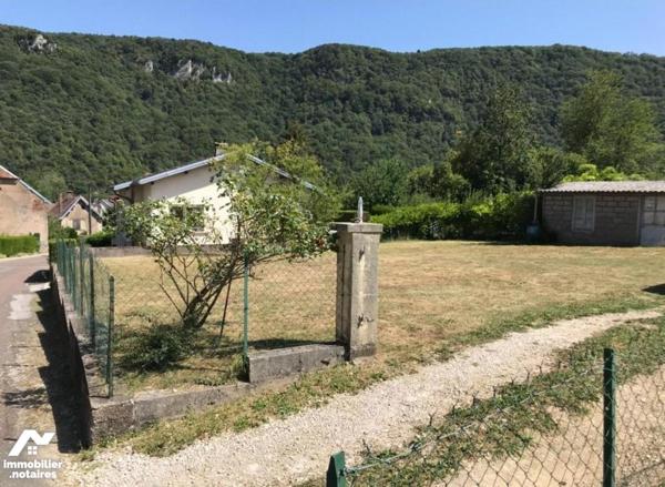 TERRAIN A BATIR NON VIABILISE DE 460 m²