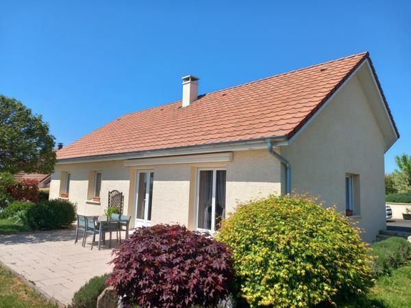 MAISON PLAIN PIED 96 m² SUR 824 m², CLOS ET ARBORE