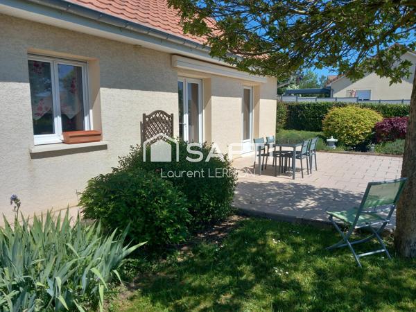 MAISON PLAIN PIED 96 m² SUR 824 m², CLOS ET ARBORE