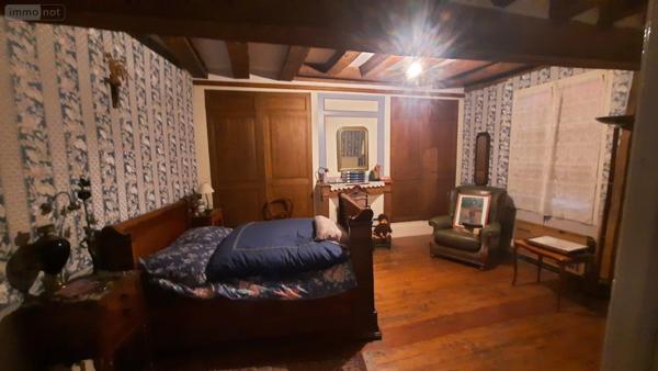 Maison de ville à vendre à Illiers-Combray dans l'Eure-et-Loir (28120), ref : LB009