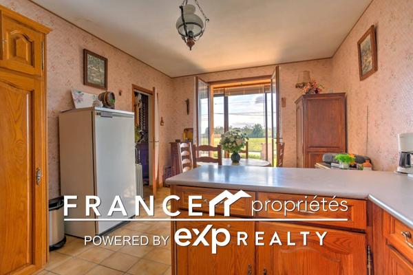 Maison 140 m² habitables – terrain 1 940 m² – proche centre de Saint-Élix-le-Château