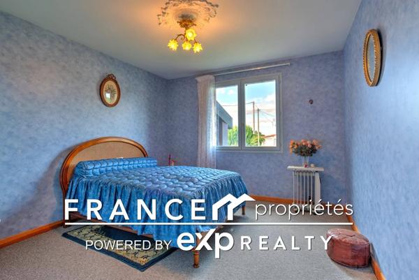 Maison 140 m² habitables – terrain 1 940 m² – proche centre de Saint-Élix-le-Château