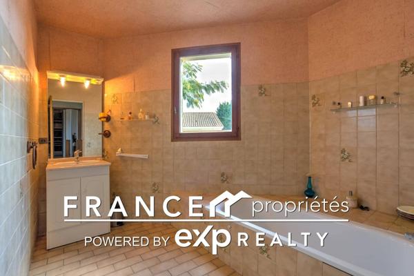 Maison 140 m² habitables – terrain 1 940 m² – proche centre de Saint-Élix-le-Château