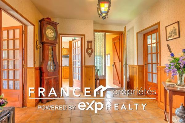 Maison 140 m² habitables – terrain 1 940 m² – proche centre de Saint-Élix-le-Château