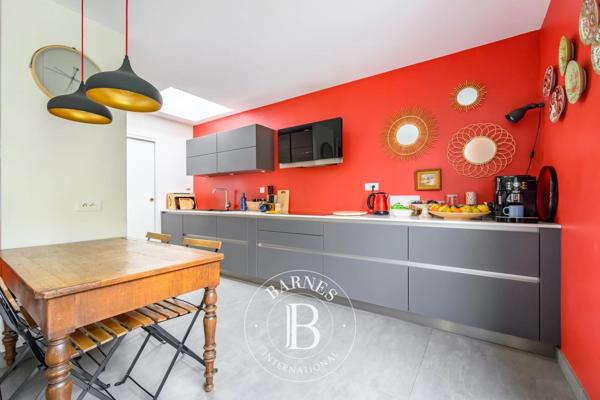 Fontenay-sous-Bois, Maison 6 Chambres -  352 m² à vendre