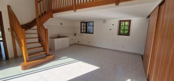 Pennautier (11610) Maison 6 pièces de 189 m² dont annexe de 50 m² sur 1700 m²