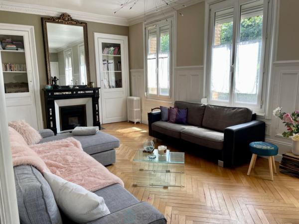 Magnifique Maison de maître avec dépendance et prestations haut de gamme