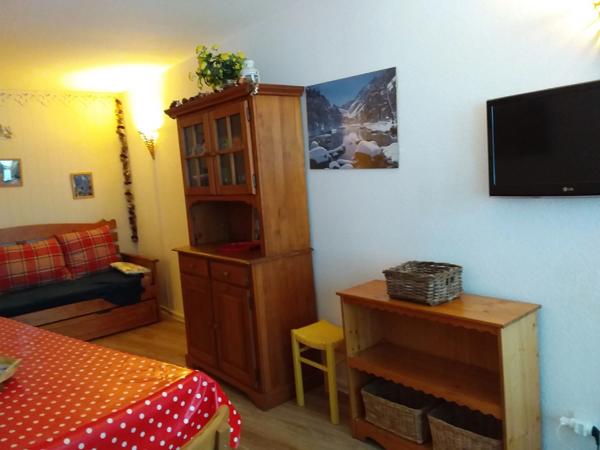 Appartement à vendre T3 en résidence 3 pièces LA MONGIE (65) avec Balcon cellier et Parking intérieur.