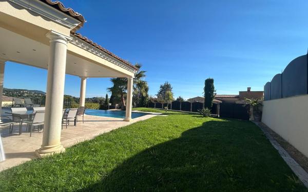 Maison à vendre    6 pièces • 250 m2 Nice