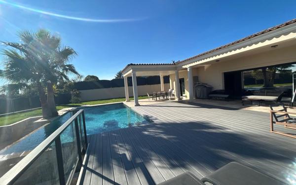 Maison à vendre    6 pièces • 250 m2 Nice