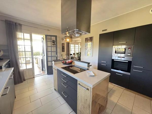 Vente Maison 6 pièces 130 m2 à Salernes